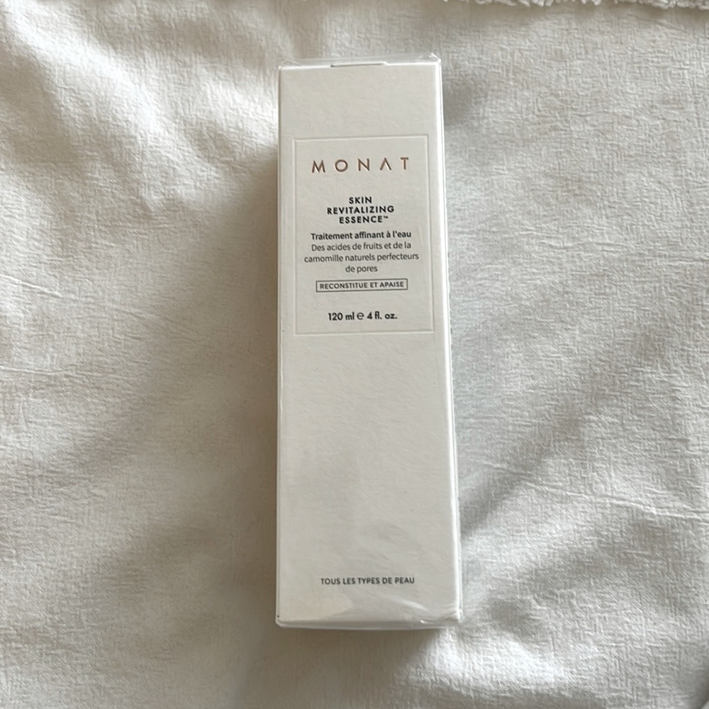 Monat Skin Revitalizing Essence Refining Water Treatment- NEW
